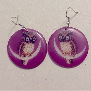 ✨ 3 FOR $20 - Curious Owl Acrylic Earrings